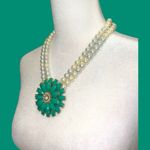 Elegant Pearl and Green Floral Necklace Photo 4