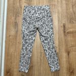 Athleta | Women's Gray Floral Print Salutation Stash 7/8 Tight Leggings, Size S Photo 3