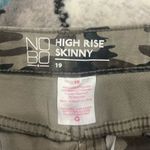 No Boundaries  high rise Skinny camo jeans Sz 19 Photo 2