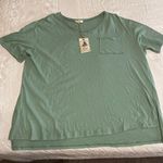 easel Short Sleeve Top Photo 0