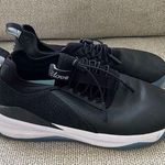 Clove Womens Nursing Shoes Black size 8 Photo 0