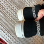 Blondo Waterproof Leather Sneakers. Size 8. Photo 6