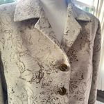 Le Suit Le Suite Blazer Womans size L Taupe Floral Brocade Blazer with Tortoise Casual Photo 2