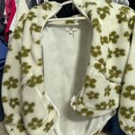 Boutique Cute fleece jacket Photo 2