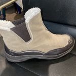 Lands' End Women’s  Cold Weather Shearling Boot Photo 3