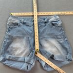 Faded Glory  Denim Cuffed Jean Shorts Womens 20W Light Wash Faded Distressed Y2K Photo 3
