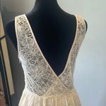 JACK Elegant Cream Lace Dress sleeveless summer looks Photo 2