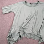 White Birch Handkerchief Hem Tunic Top Women's Medium Green Short Sleeve Photo 2