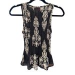 Sunny Leigh Petite PS Sleeveless Pleated Top Black & Ivory Medallion Print Photo 1