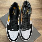 Nike Rare Women’s Air Jordan 1 Mid Laser Orange/Black - Brand New 7.5 (W) Photo 1