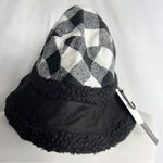 Badgley Mischka  Checked Faux Fur Trim Bucket Hat NWT Photo 4