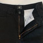 Lee Black Capris Photo 2