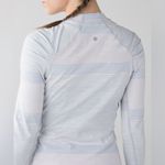 Lululemon  Think Fast Long Sleeve Om Stripe Heathered Silver Spoon Silver Spoon 6 Photo 9