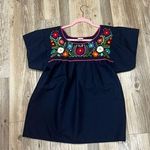 Woman’s Embroidered Mexican Blouse Puebla flowers navy blue size small Red Photo 3