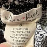 Ultra Flirt Black & White Cropped Wide Leg Pants Photo 8