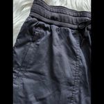 L.L.Bean  Ladies Hiking Shorts size Small Photo 4