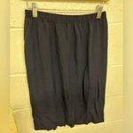 Leslie Fay Skirt This very comfortable skirt by Leslie Faye will make you smile. 12 petite. Photo 0
