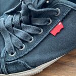 Levi's  low cut Canvas sneakers shoes Black Malibu Beach trainers M 5 W 7  GUC Photo 2