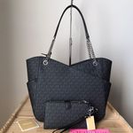 Michael Kors Set Photo 2