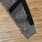 PINK - Victoria's Secret Victoria’s Secret Pink Leopard Thick Fleece Joggers Gray Black White Size Medium Photo 4