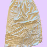 Vassarette Vintage 90s Lace Trimmed White Slip 🔥 Photo 0