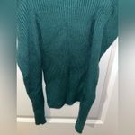 EXPRESS  NWT Stretch Ribbed Emerald Green Sz XXS V-Neck Long Puff Sleeve Sweater Photo 6