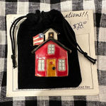 ‘90’s kitschy “old school house” handmade clay pin/brooch with real gold trim Red Photo 0