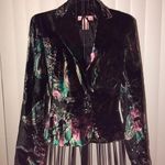 Bandolino  size 6 blazer Photo 0