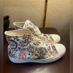 Converse  High-Top Sneakers with Floral Pattern Photo 5