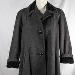 Classic New York Streetstyle Dark Gray Wool Overcoat with Velveteen Trim Size 10 Photo 3
