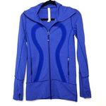 Lululemon Women's Size 2 In Stride Jacket Blue Striped Full Zip Athletic Running Photo 0