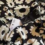 ASOS COPY -  DESIGN button through midi skirt with split in mono daisy print Photo 6