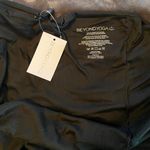 Beyond Yoga Black Pocket Scarf NWT Photo 3
