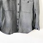 Everlane  The Organic Cotton Quilted Shirt Jacket in Gray Photo 4