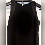 White House | Black Market Hilo Blocked Shell size 6 w/shiny buttons on back Photo 1