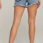Good American  Bombshell Shadow Pocket Denim Shorts 6 / 28 Photo 0