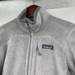 Patagonia R2 gray fleece zip up jacket pocket classic fit women's size medium Photo 6