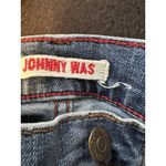 Johnny Was  The Cropped Baby Boot Jeans‎ Distressed Raw End Size 26 Photo 4
