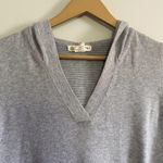 Dakini Gray V Neck Hooded Sweater Size M Photo 4