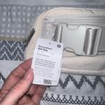 Lululemon NWT ‎ belt bag in white opal Photo 2