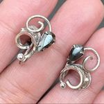 Sterling Silver Vintage AMCO  Marcasite Black Stone Ornate Screw Back Earrings Photo 2