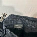 American Eagle  Women’s Distressed Straight Leg Mom Jean Black Size 4 EUC Photo 3