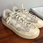 New Balance Shoes Photo 0