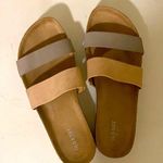 Old Navy sandals Photo 0