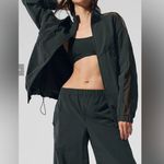 Alo Yoga NWT Alo Origin Full Zip Track Jacket Charcoal Green Limited Edition Size M Photo 3