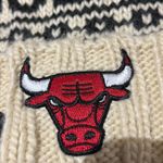 Nba NWT  ERA CHICAGO BULLS WHITE SPORT WOMENS KNIT HAT Photo 5