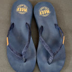 REEF  Dark Blue Flip Flops with Tan Accents Size 10 Photo 0