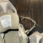 Columbia  women’s hiking outdoor shoes size 8 Photo 7