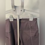 Victoria's Secret Victoria Secret Encredible Essential Legging size 2‎ Photo 3