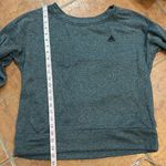 Adidas Women's Spellout Pullover Sweatshirt Climawarm Thumbholes Gray size L Photo 5